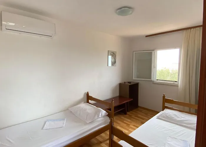 Appartement Mit Balkon Und Meerblick By Interhome *