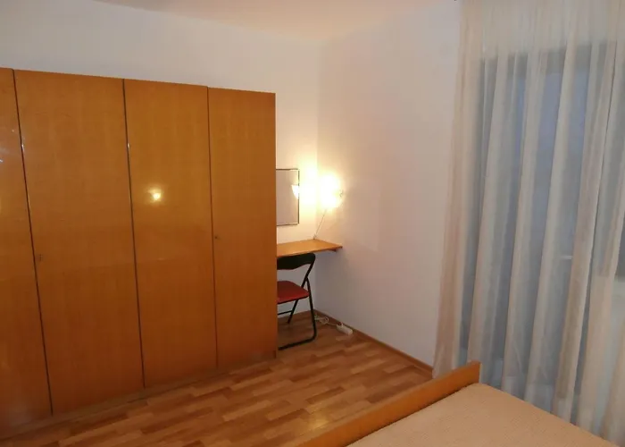 Mit Balkon Und Meerblick By Interhome Trogir